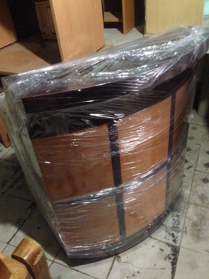 THANH LÝ QUẦY LỄ TÂN NÂU ĐỎ 80x60